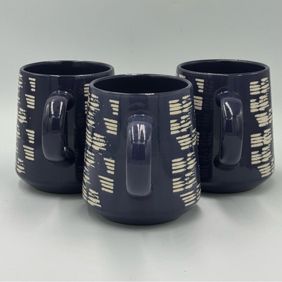 Thyme and Table Blue & White Ceramic Stoneware Mugs 16 oz Set of 3 - Picture 3 of 10